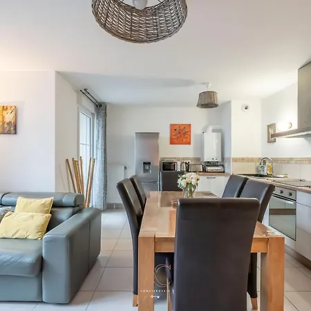 Lejlighed *disneyland-paris* 7pers, Wifi, Parking, Netflix Montévrain